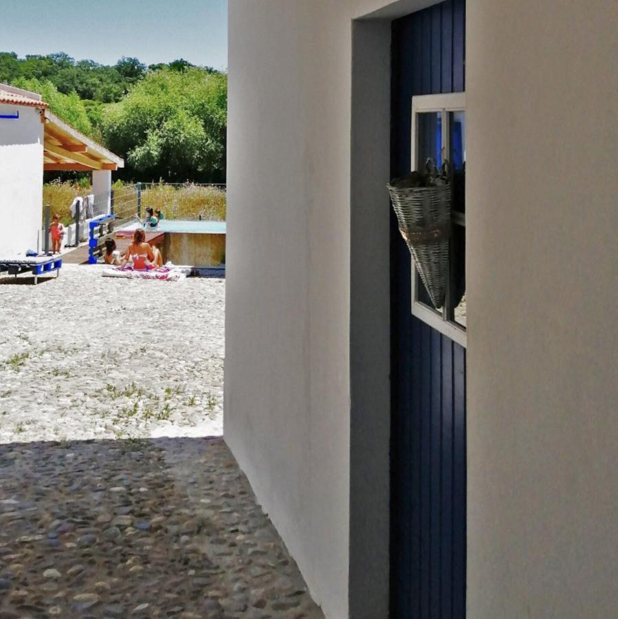 Azoia 10 - Hostel & Casas De Campo Azoia de Baixo ภายนอก รูปภาพ